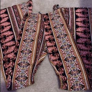 FOREVER 21 TIGHT FLARE PANTS💘